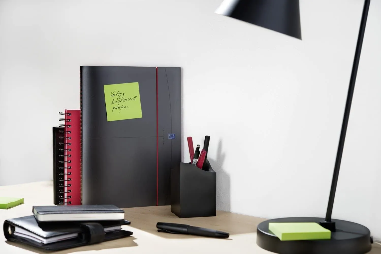 3M Post It notes Pack of 24 pads x 100 sheets.
