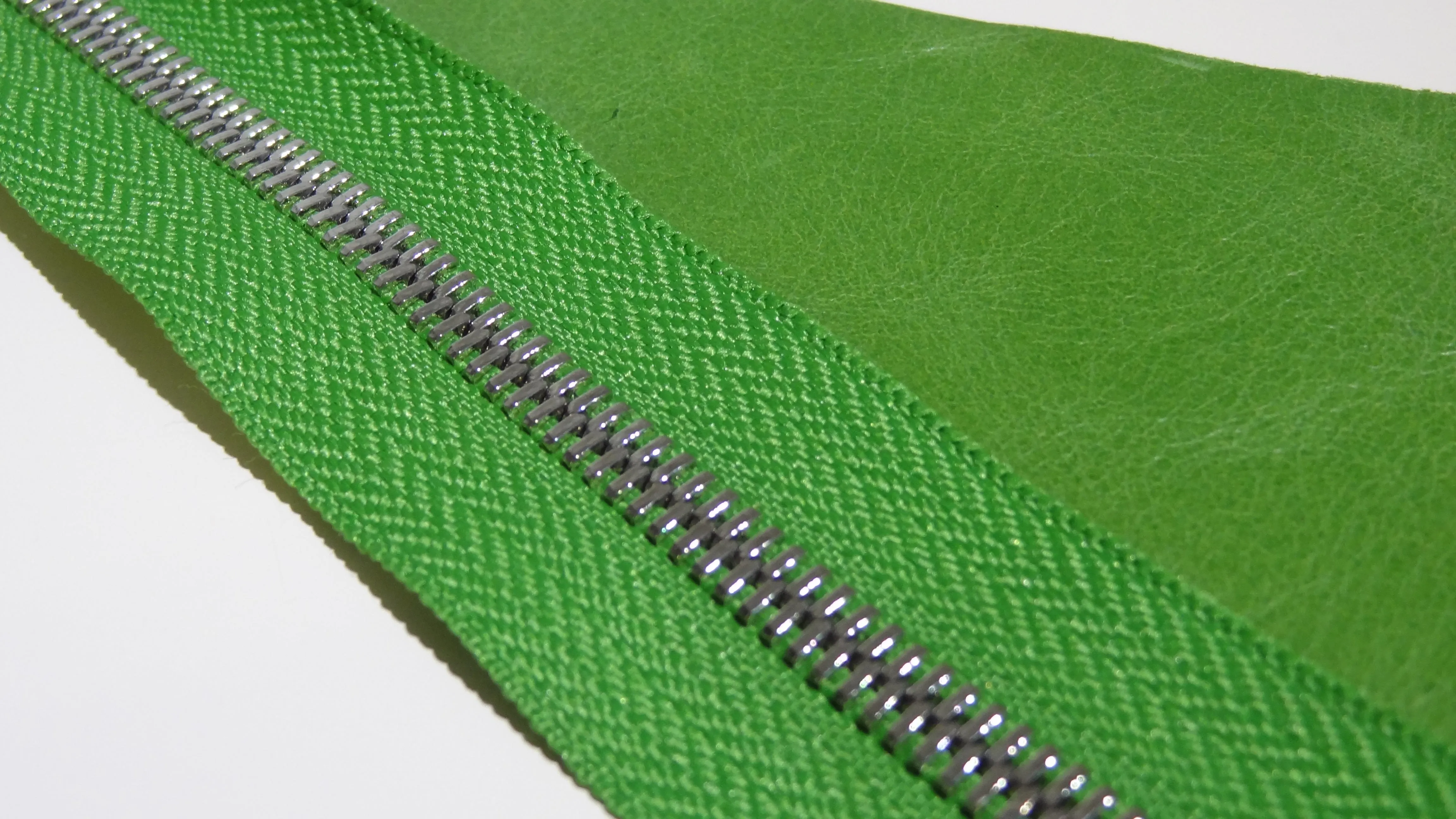 #5 Metal Two-Way Zipper Tape - High End with Polished Nickel Teeth