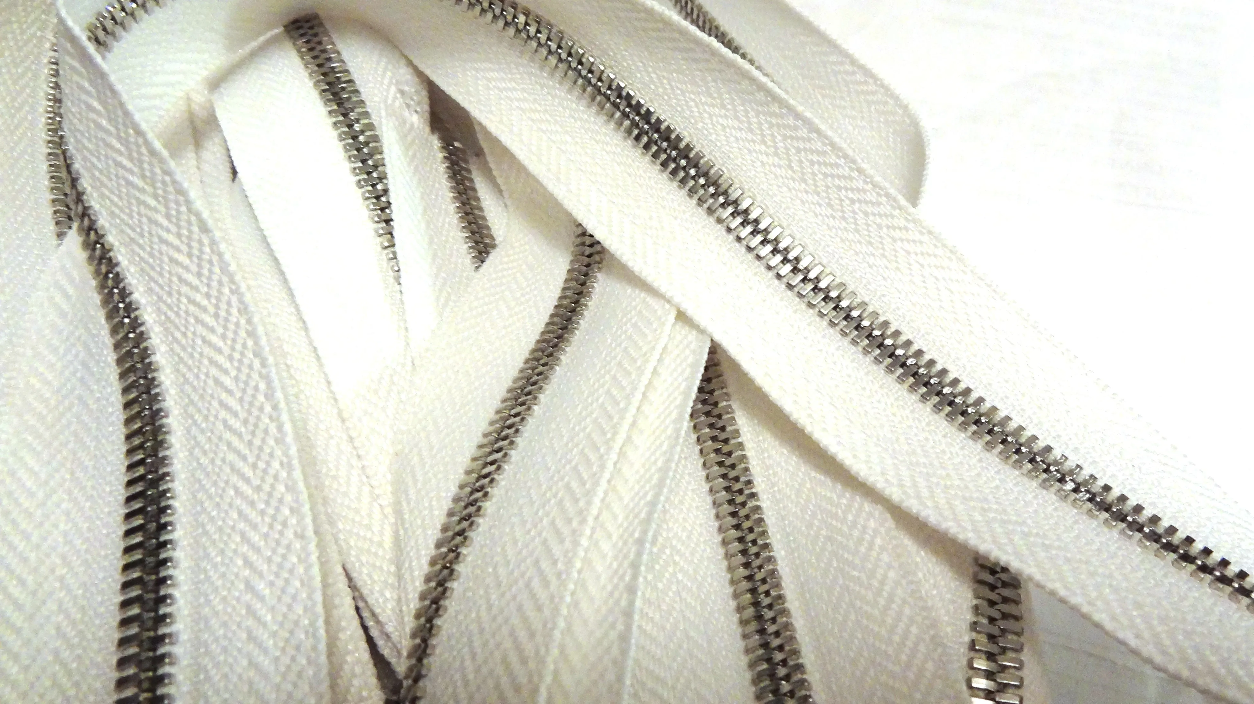 #5 Metal Two-Way Zipper Tape - High End with Polished Nickel Teeth