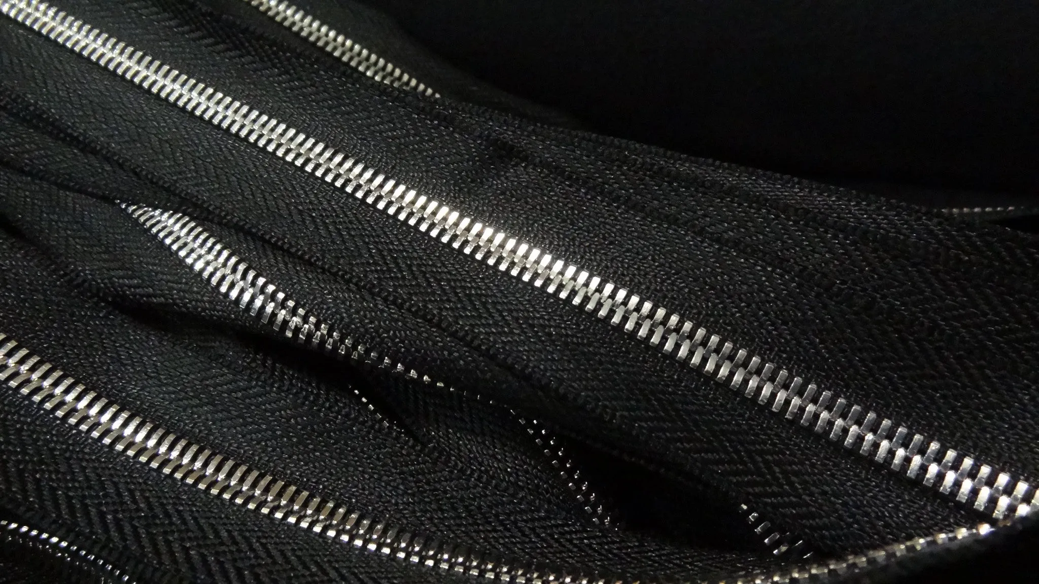 #5 Metal Two-Way Zipper Tape - High End with Polished Nickel Teeth