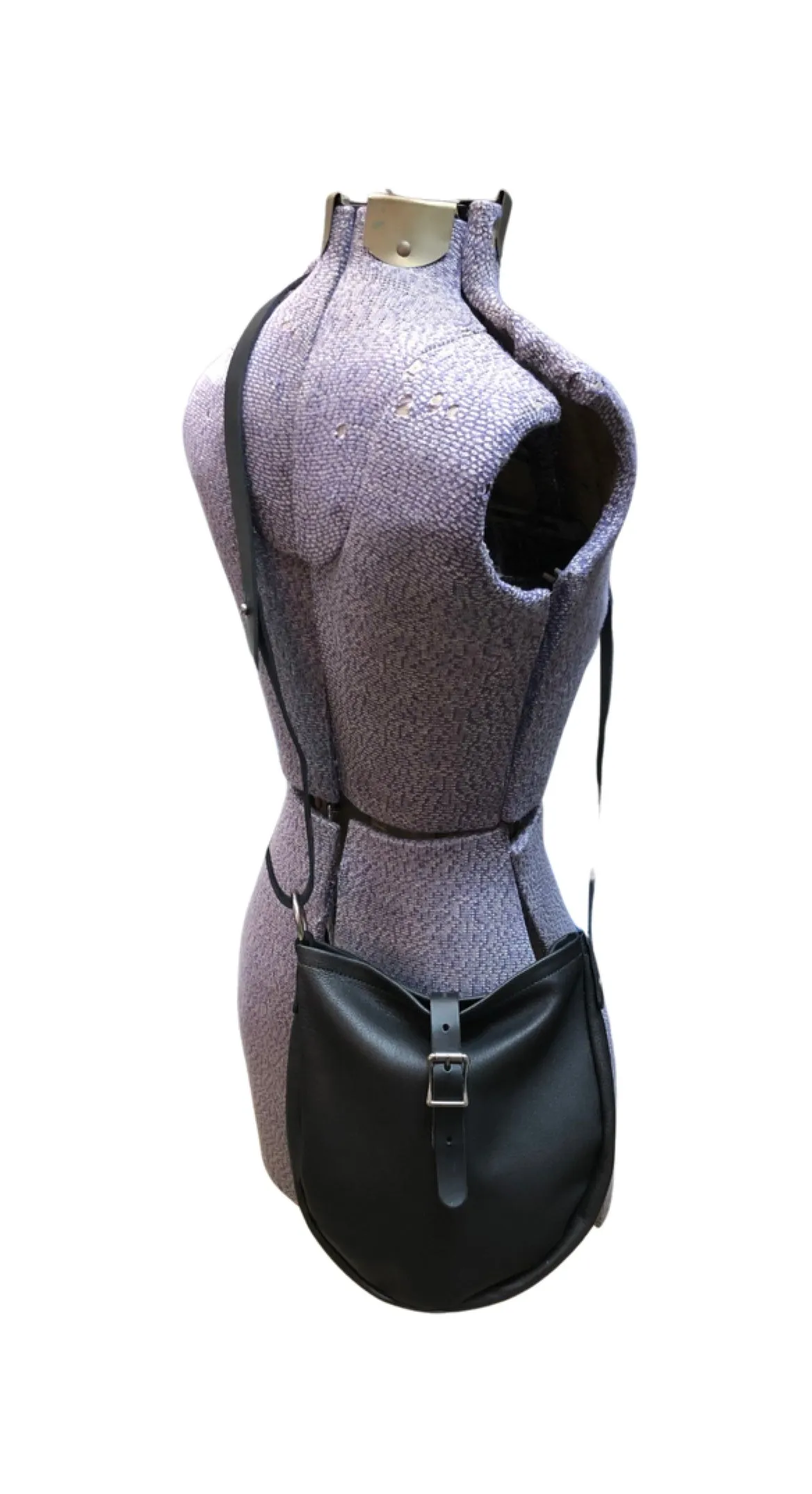B07 crossbody pouch