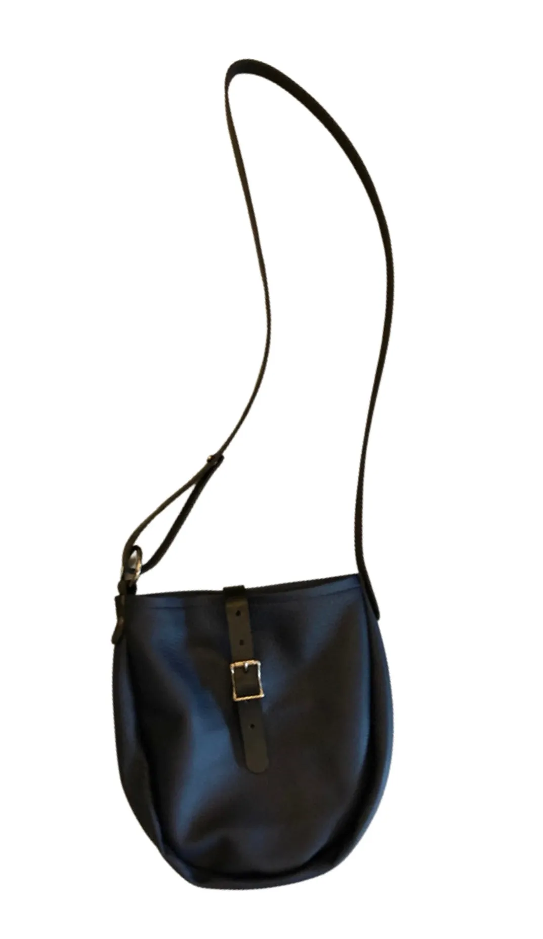 B07 crossbody pouch