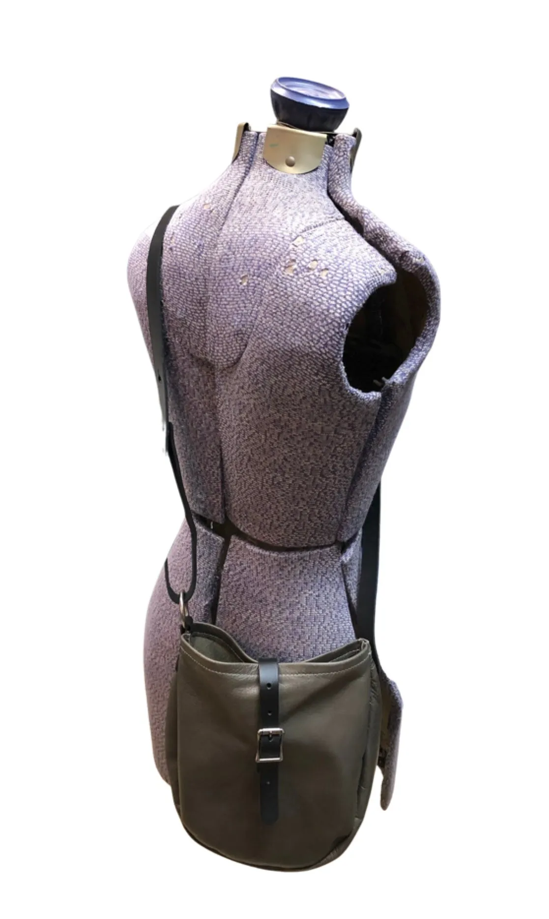 B07 crossbody pouch