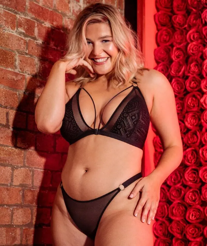 Curvy Kate Front and Centre Brazilian Brief - Black