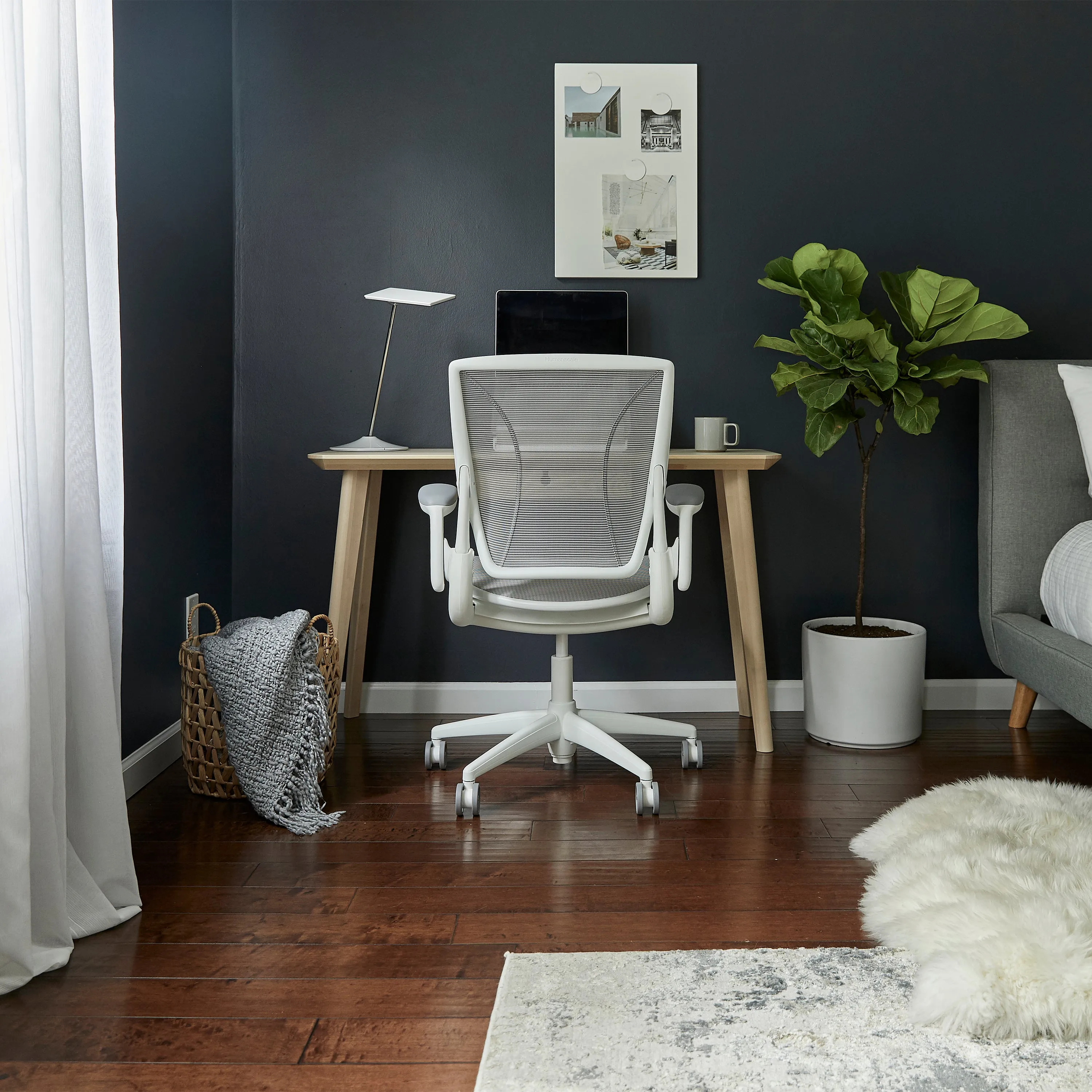 Diffrient World Task Chair