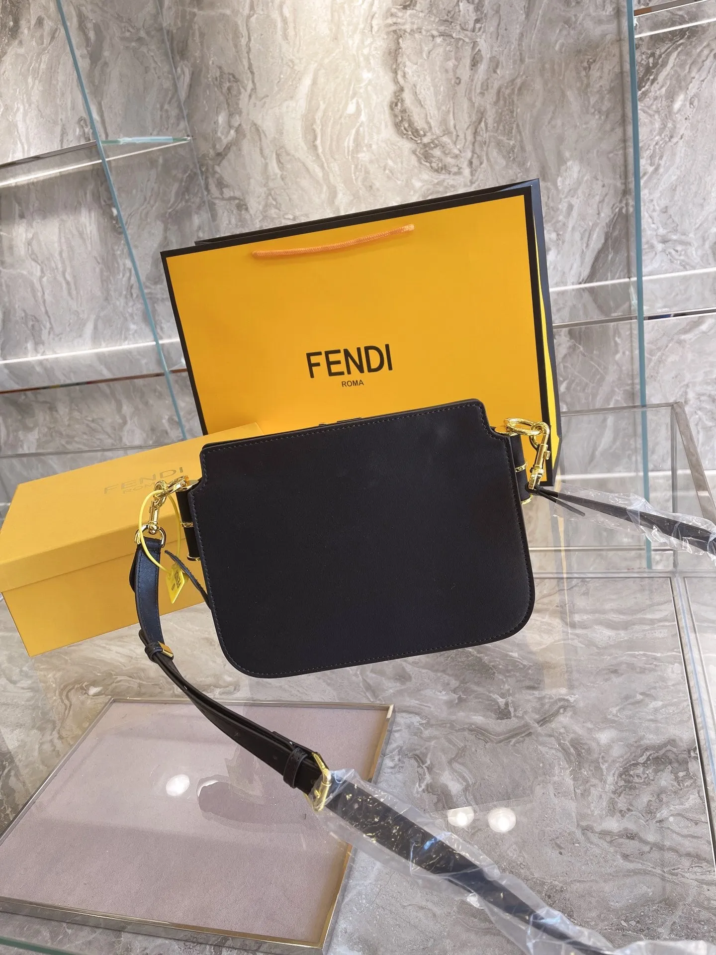 EN   Designer bags by Fendi 238
