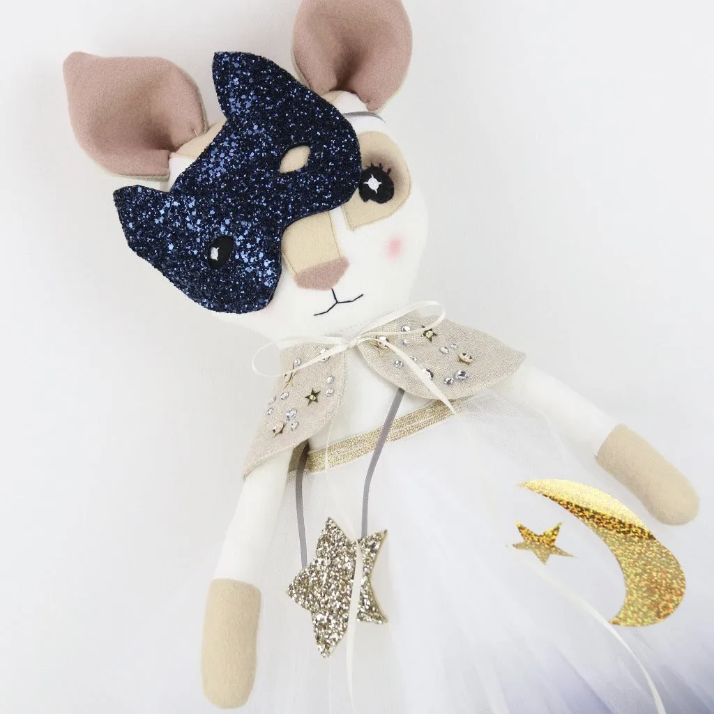 Halloween Fenella Fawn