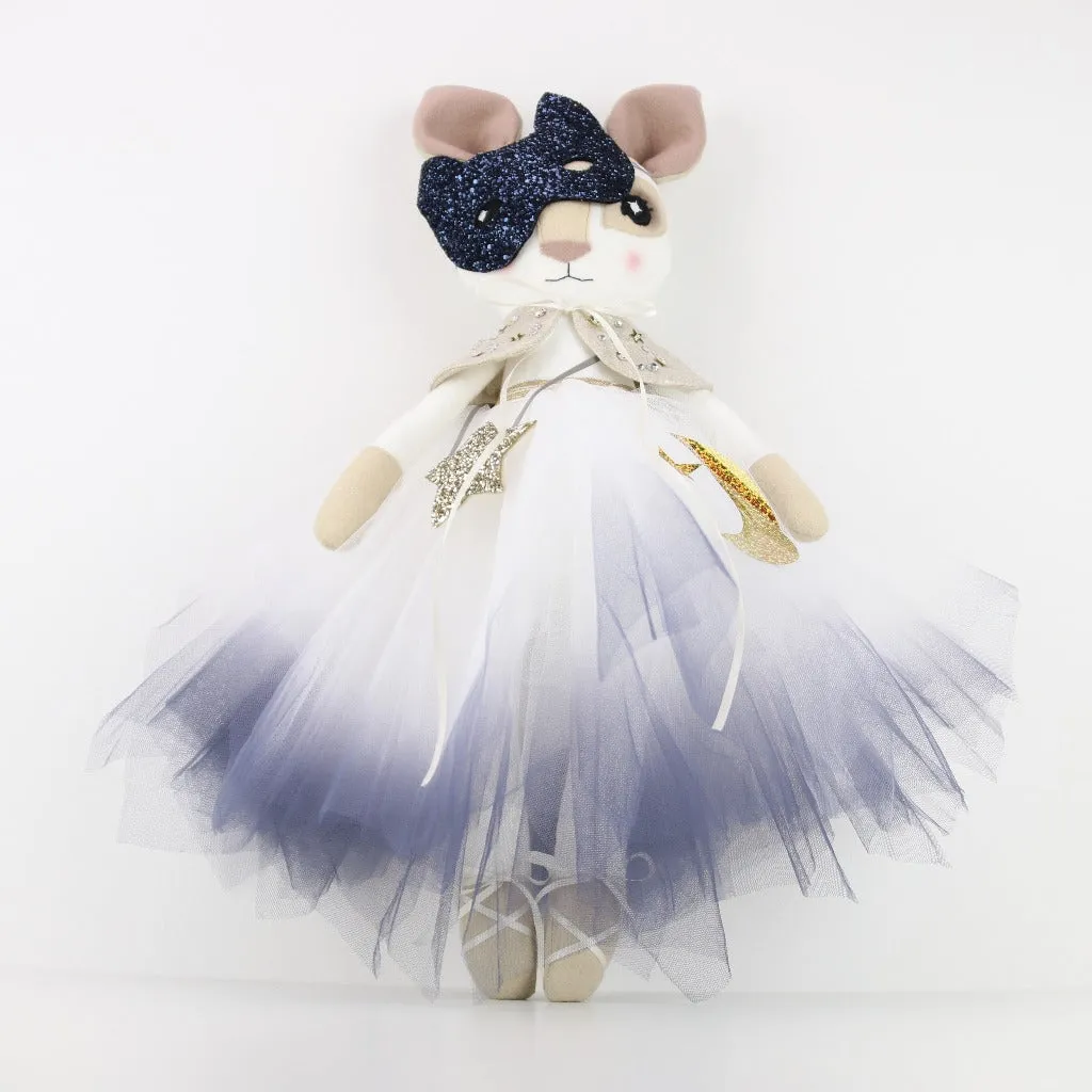 Halloween Fenella Fawn