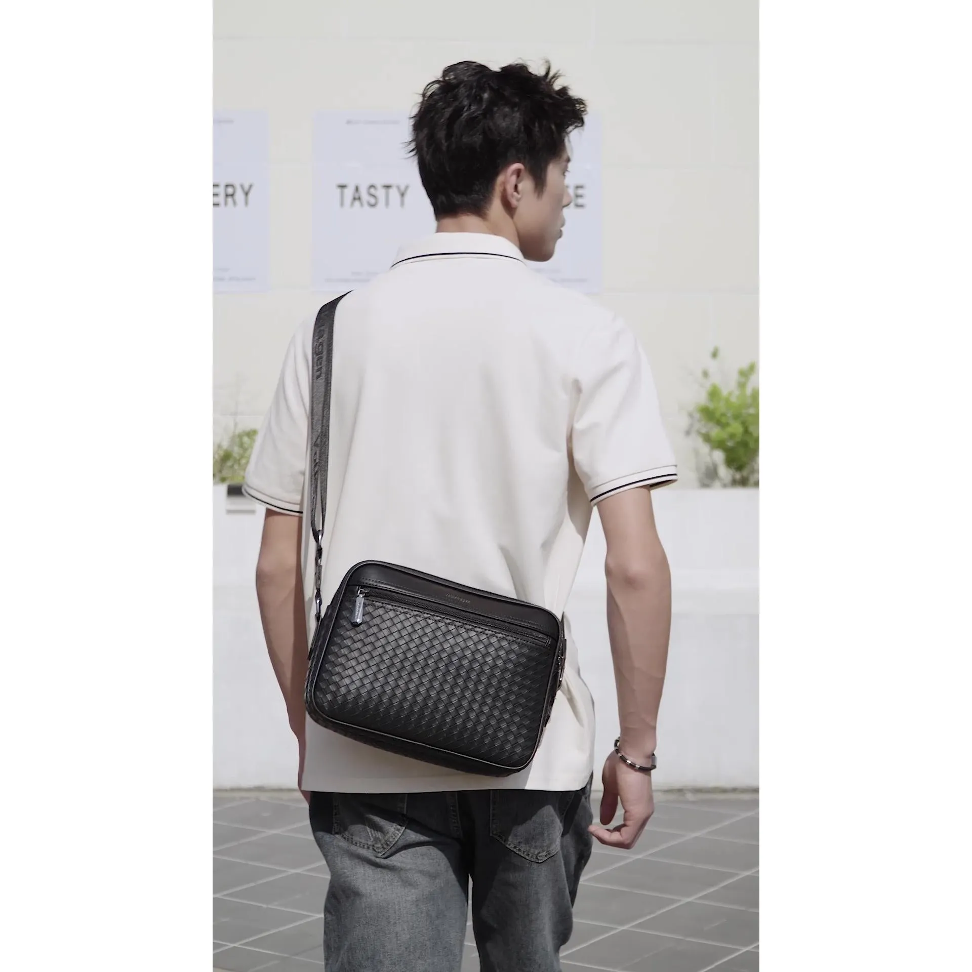 Men's Shoulder Bag / Sling Bag / Crossbody Bag -VVW 2503