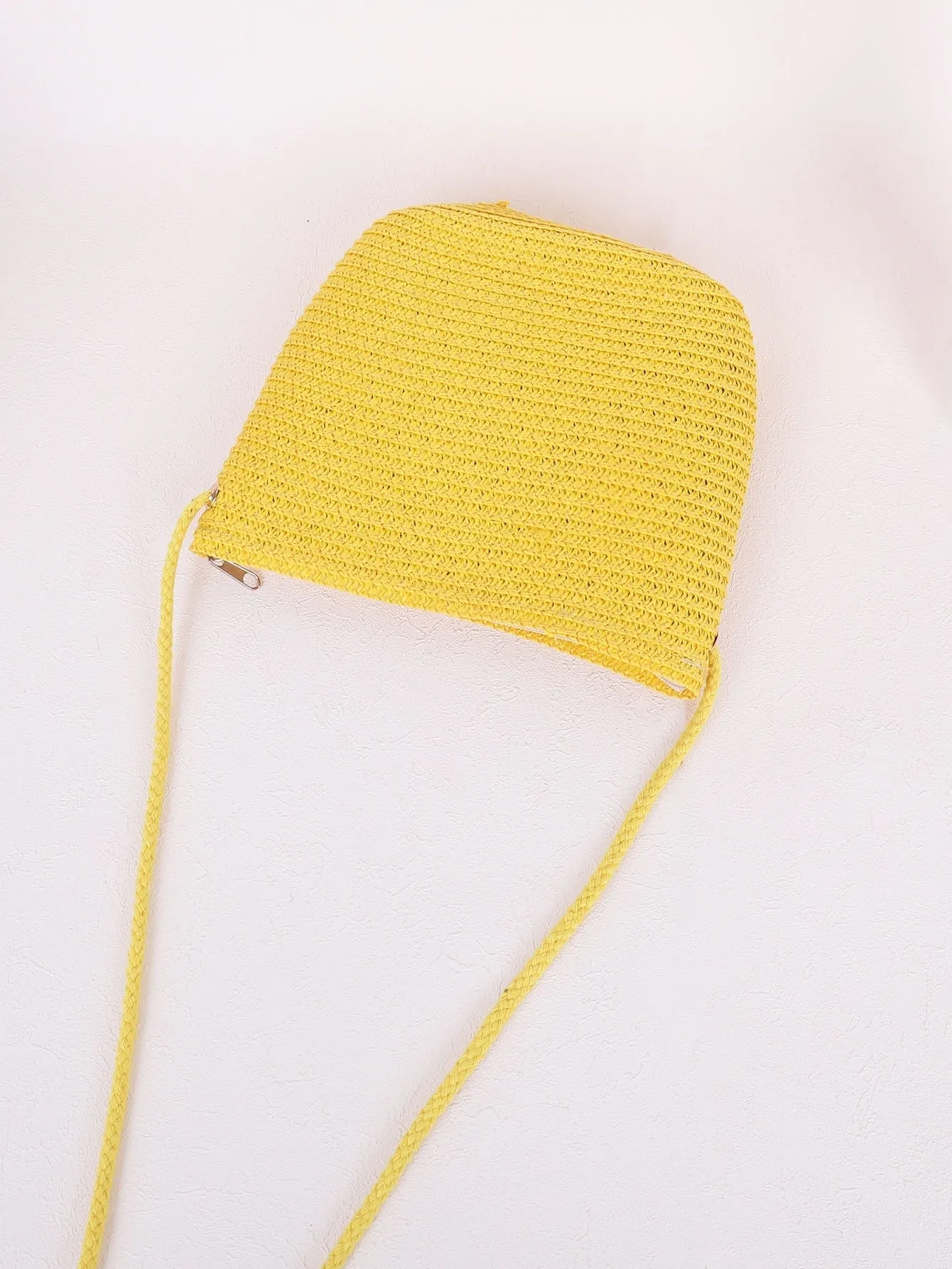 Minimalist Straw Crossbody Bag
