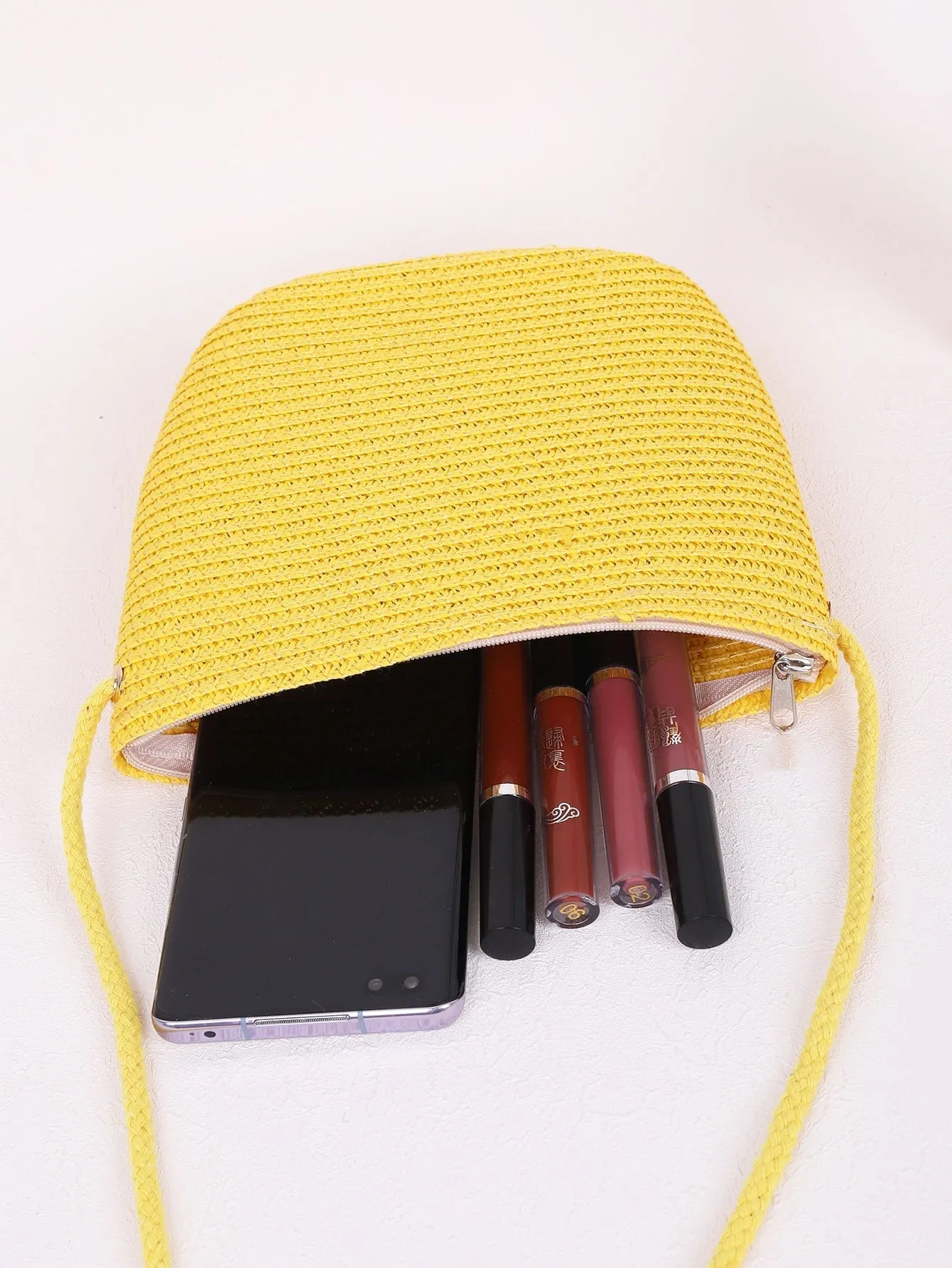 Minimalist Straw Crossbody Bag